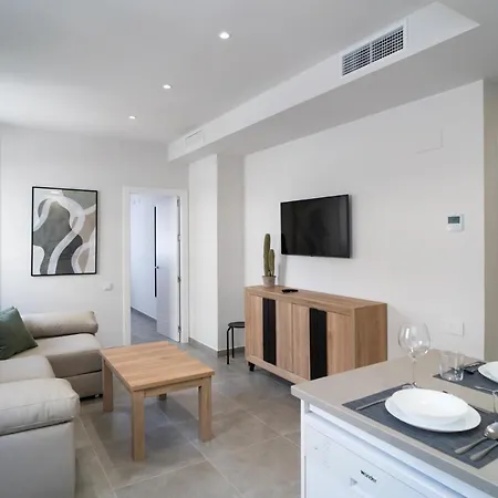 Apartment Aac - Muy Comodo Y Bien Comunicado, A 1,3km Del Centro Malaga
